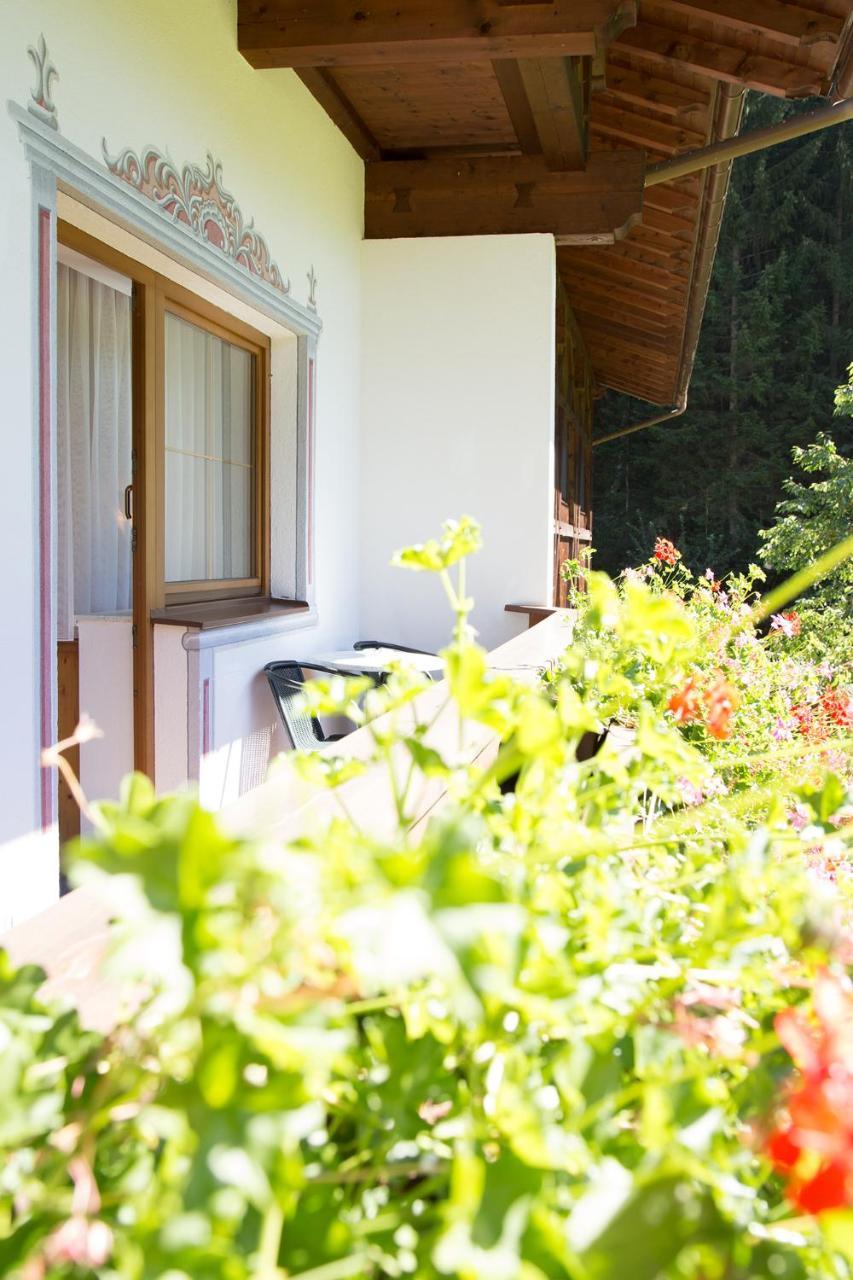 Pension Peter Neustift im Stubaital Exterior foto